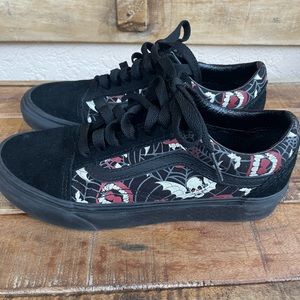 Vans old Skool glow frights skull fangs bats